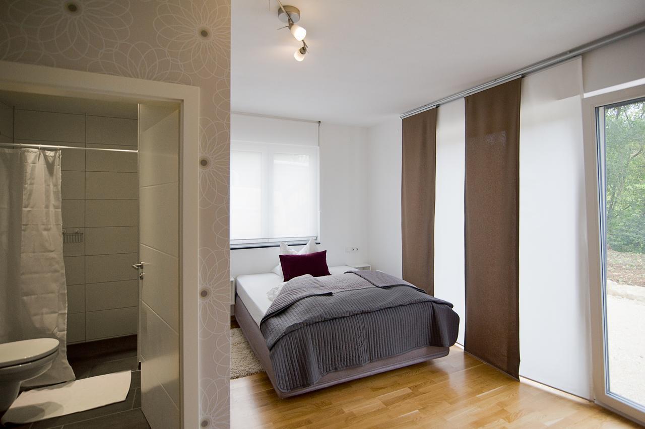 Hotel Apartment Am Arbach Eningen unter Achalm Camera foto
